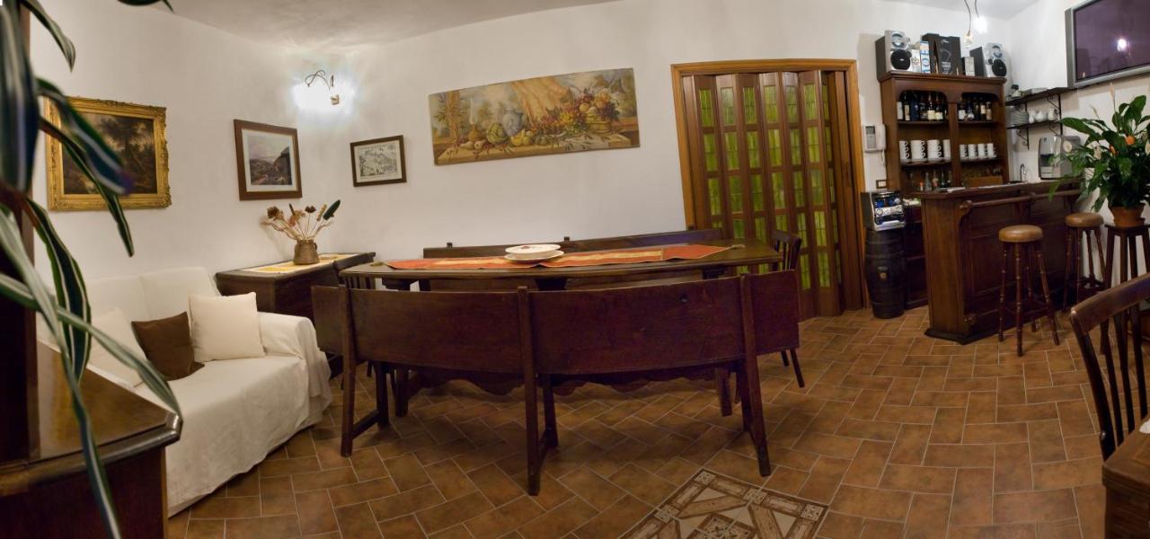 L'Antico Ritrovo Bed and Breakfast Moliterno Exterior foto